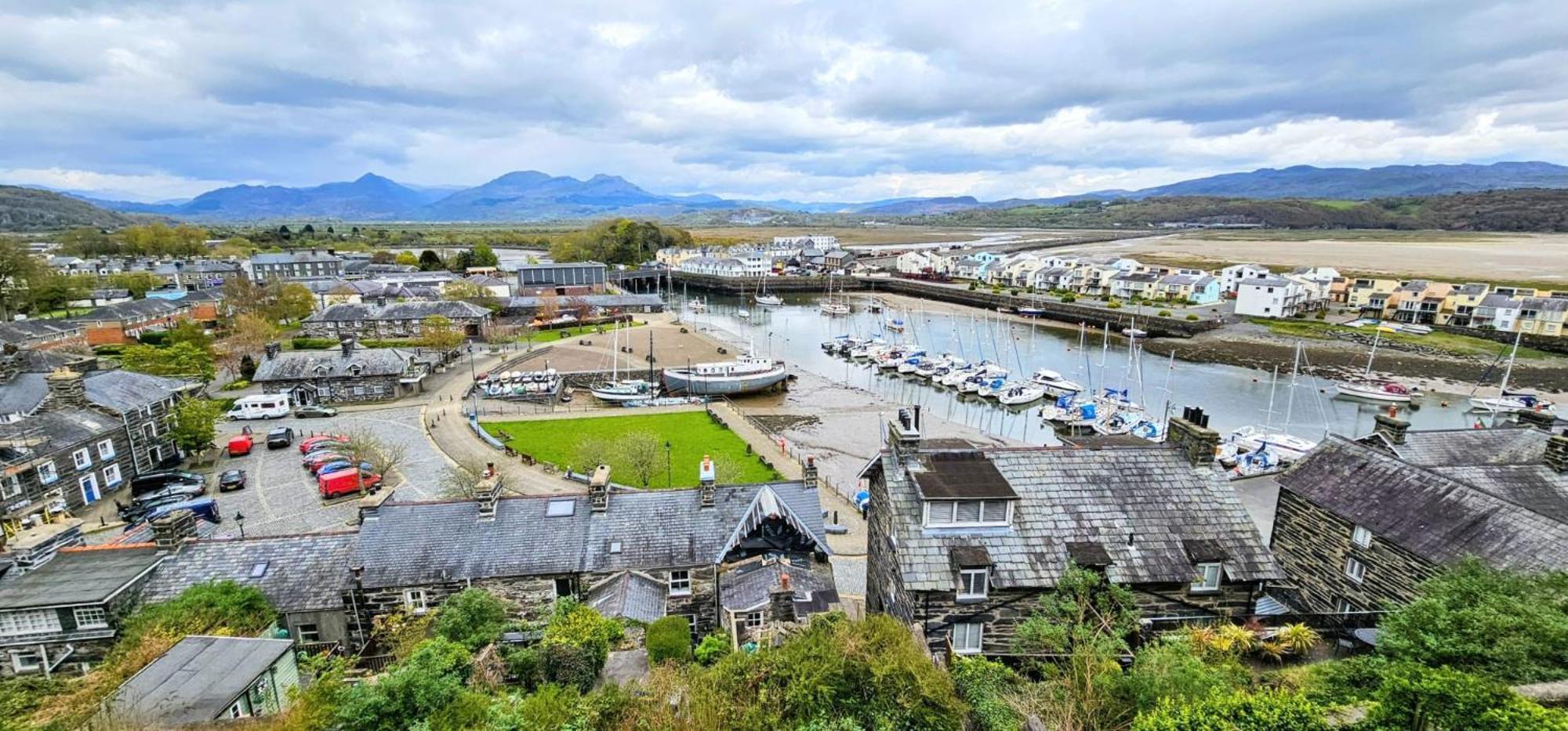 Harbour & Mountain Views, Porthmadog House, Sleeps 9, 4 Bedrooms, Two And Half Bathrooms Екстер'єр фото