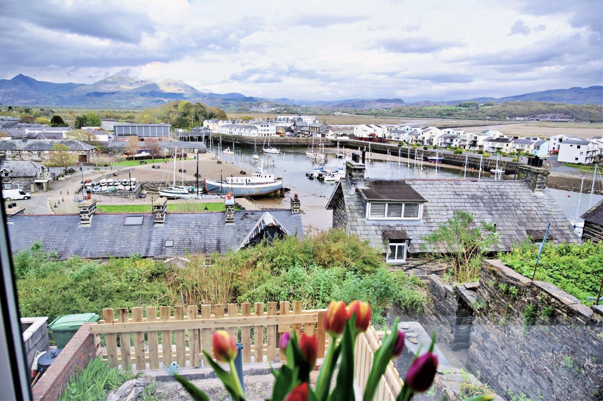 Harbour & Mountain Views, Porthmadog House, Sleeps 9, 4 Bedrooms, Two And Half Bathrooms Екстер'єр фото